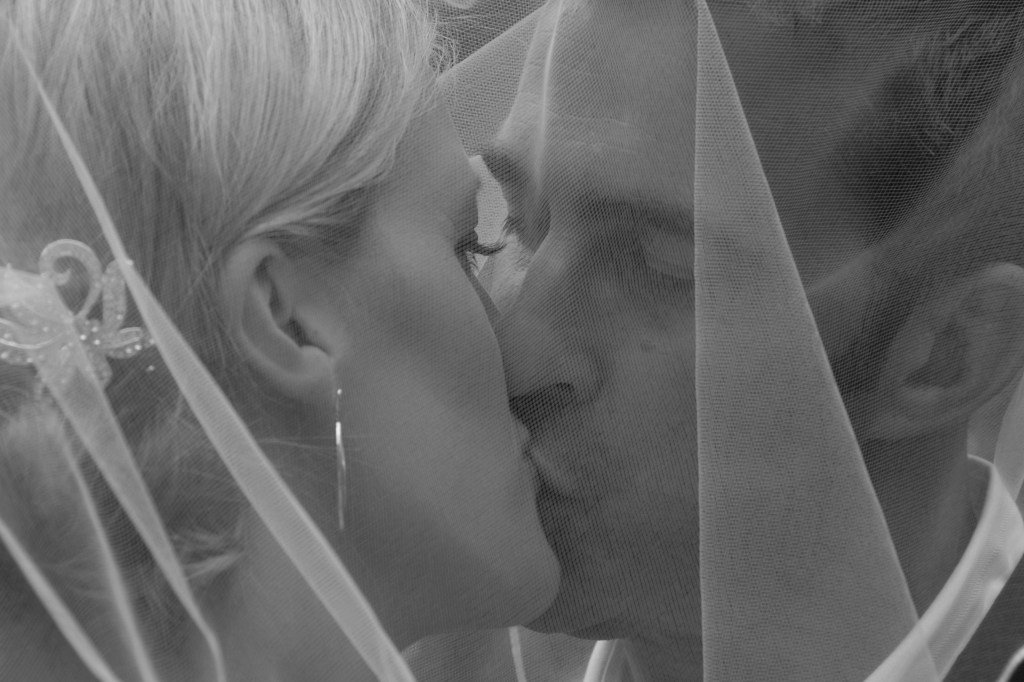 Can You Really Plan a Wedding in a Week?